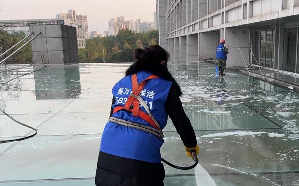 高技术创新