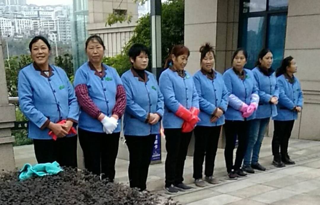 本页围绕「开云手机端入口最新版下载」